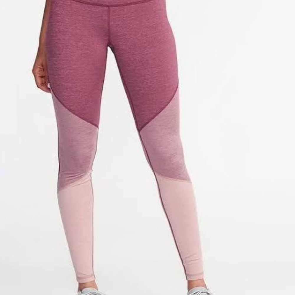 Mauve Old Navy GoDry Active Wear leggings. Size medium. Good condition!